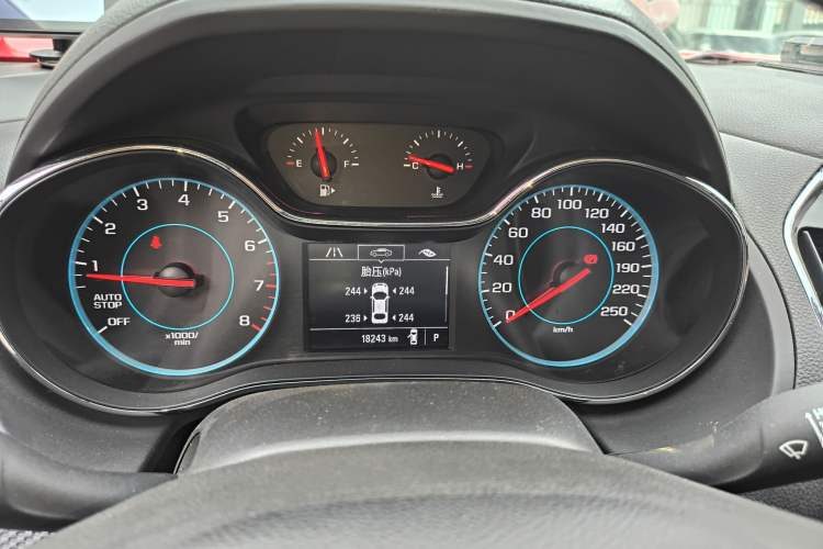 Used Chevrolet Cruze 2017 1.5L Automatic Pioneer Sunroof Edition Instrument Cluster
