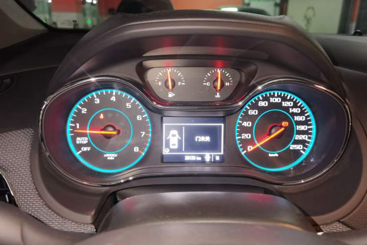 Used Chevrolet Cruze 2017 1.5L Automatic Pioneer Sunroof Edition Instrument Cluster