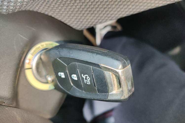 Used Chevrolet Cruze 2017 1.5L Manual Pioneer Edition Interior 1
