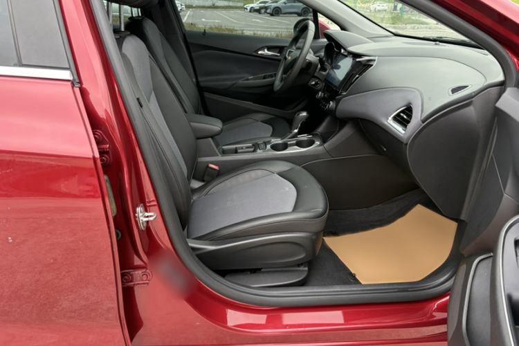 Used Chevrolet Cruze 2017 1.5L Automatic Xuanfeng Edition Interior 2