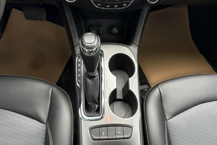 Used Chevrolet Cruze 2017 1.5L Automatic Xuanfeng Edition Interior 4