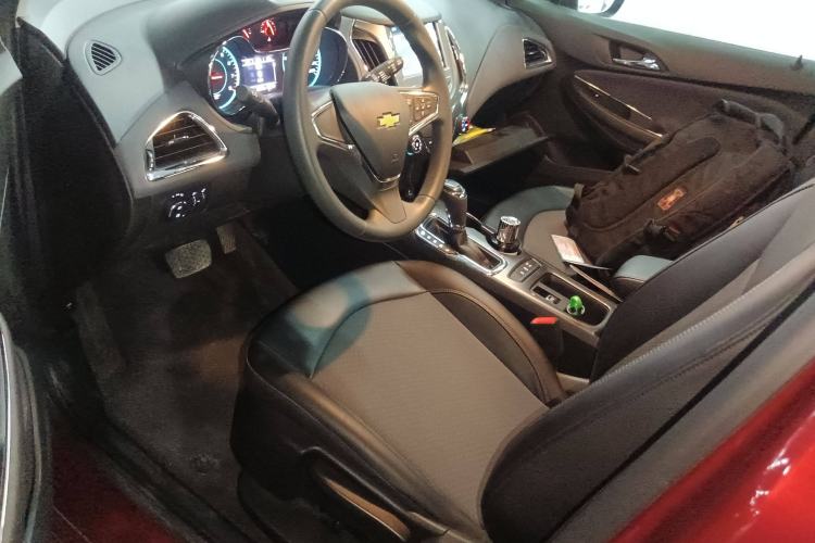 Used Chevrolet Cruze 2017 1.5L Hatchback Automatic Xuanfeng Edition Left Front Seat