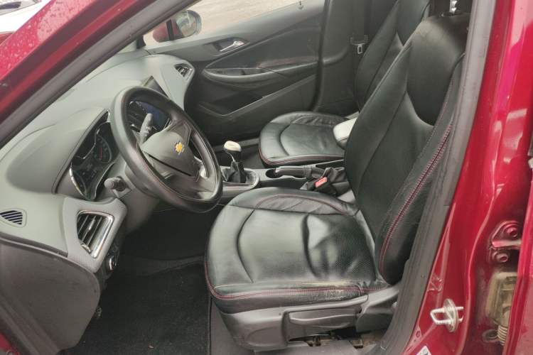 Used Chevrolet Cruze 2017 1.5L Manual Pioneer Edition Left Front Seat