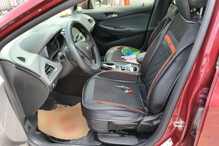 Used Chevrolet Cruze 2017 1.5L Automatic Pioneer Sunroof Edition Left Front Seat