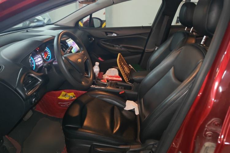 Used Chevrolet Cruze 2017 1.5L Automatic Pioneer Sunroof Edition Left Front Seat