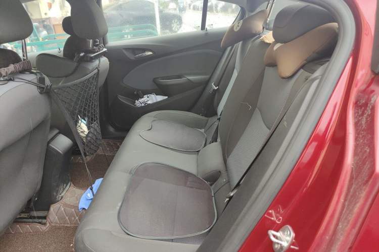 Used Chevrolet Cruze 2017 1.5L Automatic Pioneer Sunroof Edition Left Rear Seat