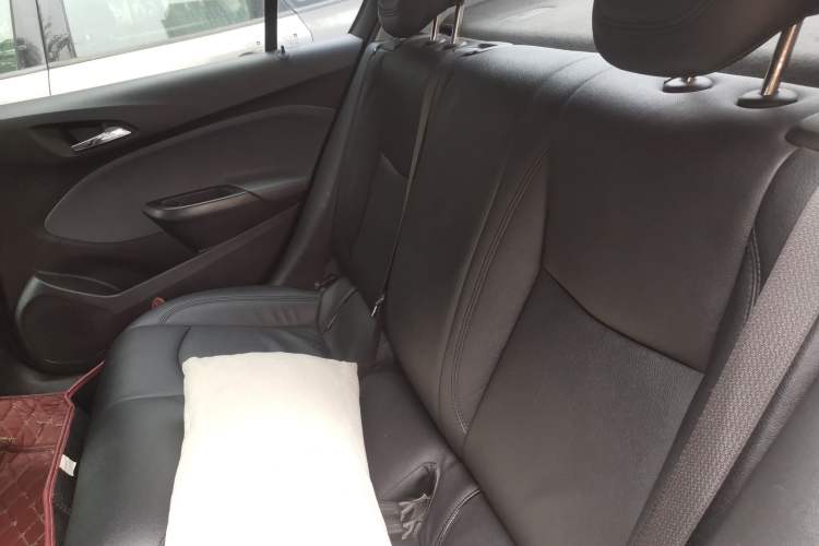 Used Chevrolet Cruze 2017 1.5L Automatic Pioneer Sunroof Edition Left Rear Seat