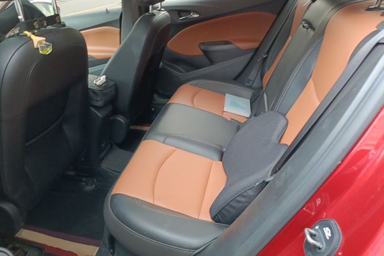 Used Chevrolet Cruze 2017 1.4T Hatchback Dual-Clutch Lingfeng Edition Left Rear Seat
