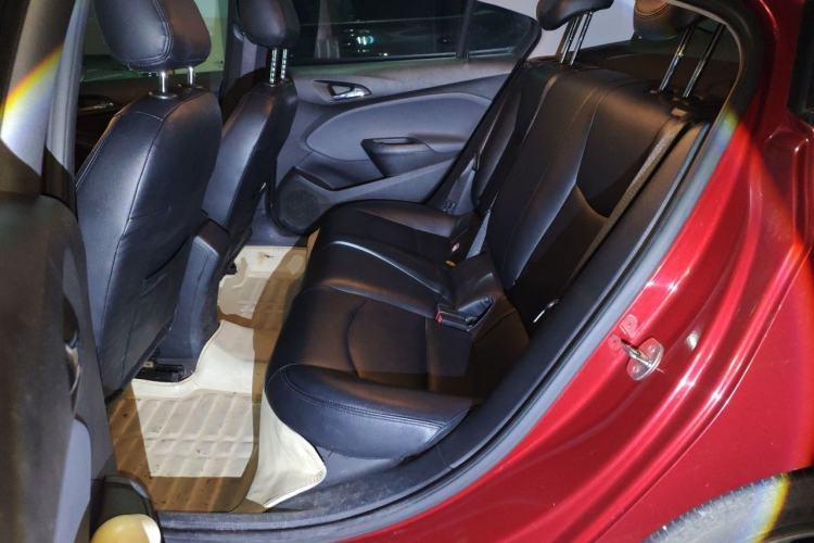 Used Chevrolet Cruze 2017 1.5L Automatic Pioneer Sunroof Edition Left Rear Seat