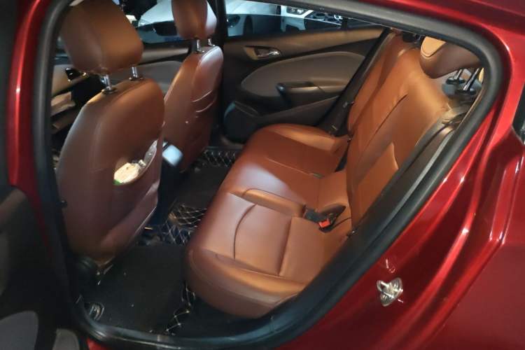 Used Chevrolet Cruze 2017 1.5L Automatic Pioneer Sunroof Edition Left Rear Seat