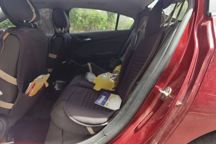 Used Chevrolet Cruze 2017 1.5L Automatic Pioneer Sunroof Edition Left Rear Seat