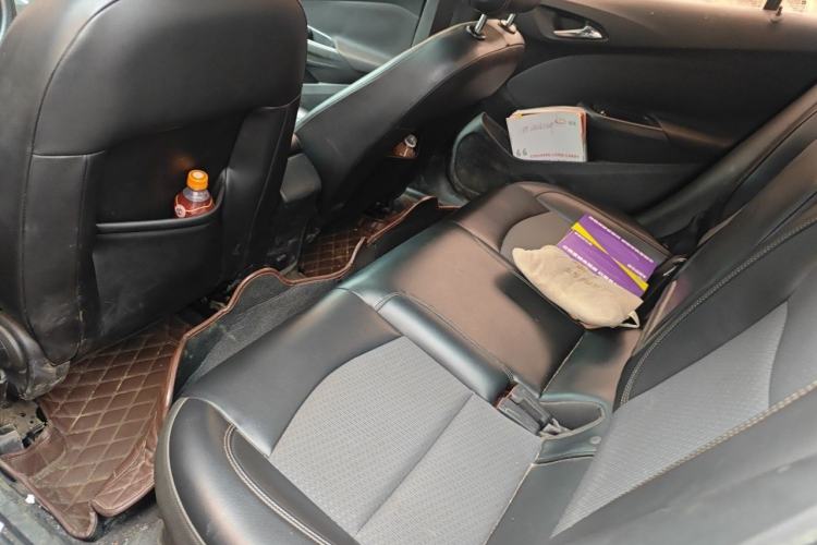 Used Chevrolet Cruze 2017 1.5L Hatchback Automatic Xuanfeng Edition Left Rear Seat