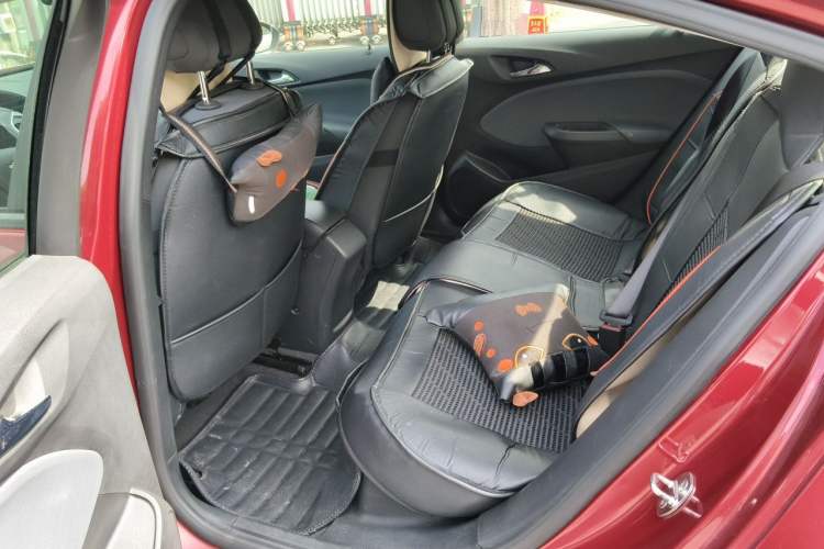 Used Chevrolet Cruze 2017 1.5L Automatic Pioneer Sunroof Edition Left Rear Seat