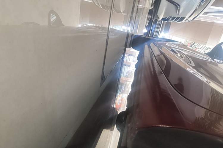 Used Chevrolet Cruze 2017 1.5L Automatic Pioneer Sunroof Edition Left Side Sill
