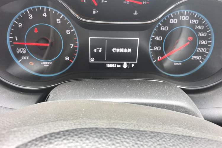 Used Chevrolet Cruze 2017 1.4T Dual-Clutch Pioneer Sunroof Edition Odometer Close Up