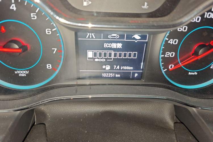 Used Chevrolet Cruze 2017 1.5L Automatic Pioneer Sunroof Edition Odometer Close Up