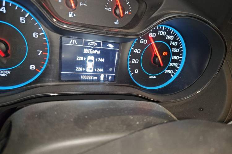 Used Chevrolet Cruze 2017 1.5L Automatic Pioneer Sunroof Edition Odometer Close Up