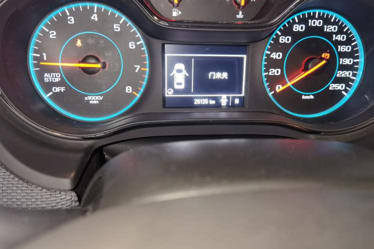 Used Chevrolet Cruze 2017 1.5L Automatic Pioneer Sunroof Edition Odometer Close Up