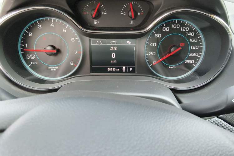 Used Chevrolet Cruze 2017 1.5L Automatic Pioneer Sunroof Edition Odometer Close Up