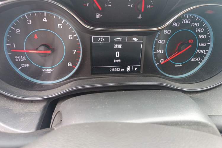 Used Chevrolet Cruze 2017 1.5L Automatic Pioneer Sunroof Edition Odometer Close Up