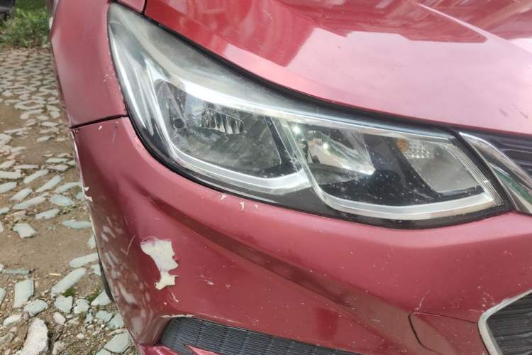 Used Chevrolet Cruze 2017 1.5L Automatic Pioneer Sunroof Edition Right Front Headlight