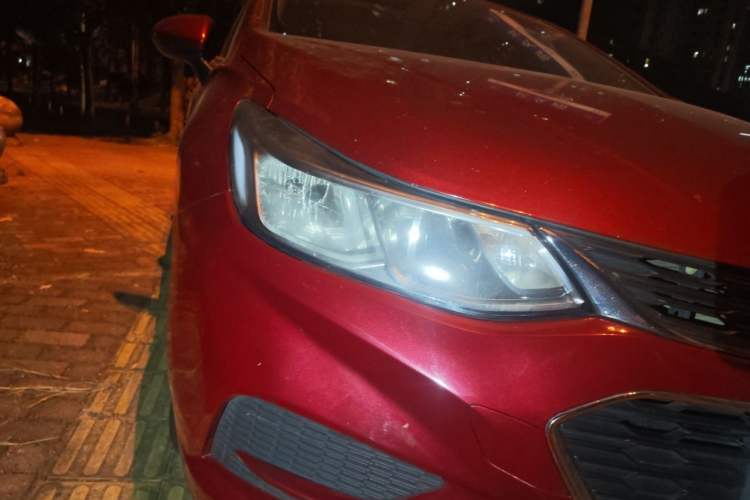Used Chevrolet Cruze 2017 1.5L Automatic Pioneer Sunroof Edition Right Front Headlight