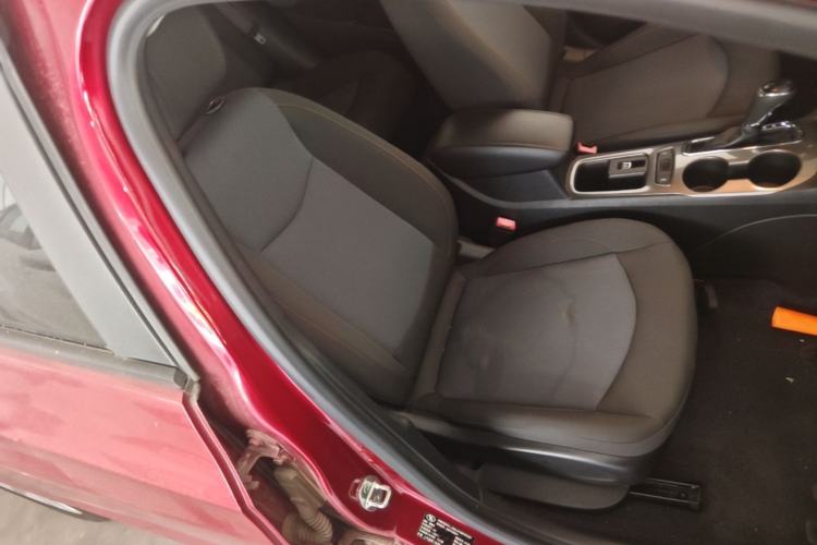 Used Chevrolet Cruze 2017 1.4T Dual-Clutch Pioneer Sunroof Edition Right Front Seat