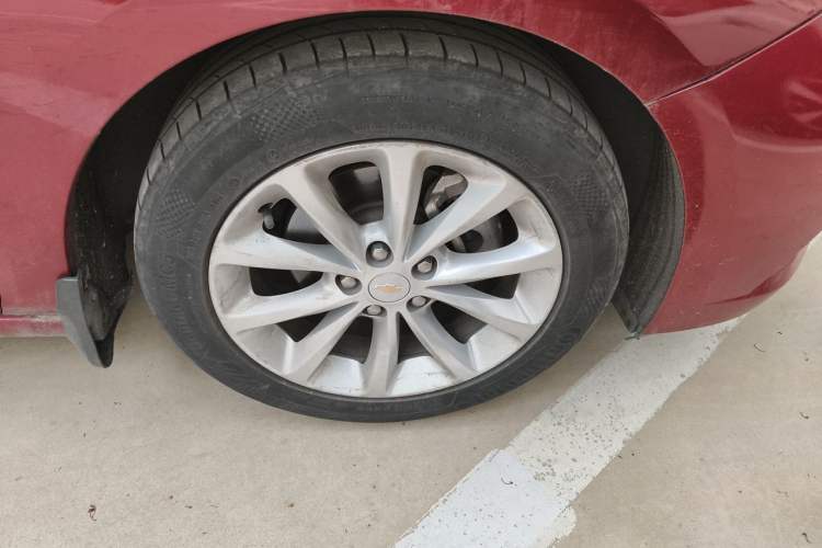 Used Chevrolet Cruze 2017 1.4T Dual-Clutch Xuanfeng Edition Right Front Wheel Hub