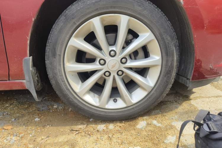 Used Chevrolet Cruze 2017 1.5L Automatic Xuanfeng Edition Right Front Wheel Hub