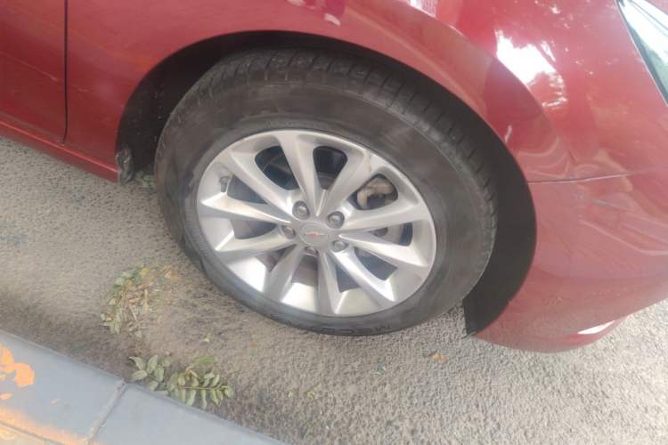 Used Chevrolet Cruze 2017 1.4T Dual-Clutch Xuanfeng Edition Right Front Wheel Hub