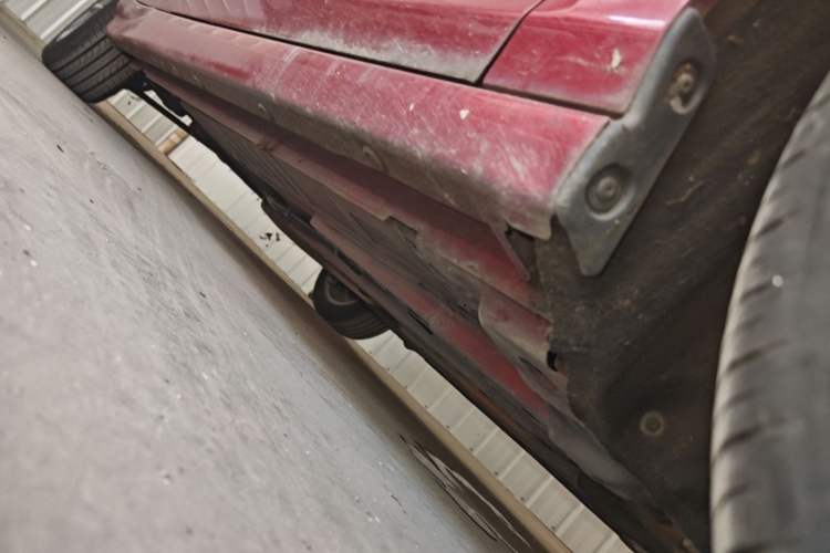 Used Chevrolet Cruze 2017 1.4T Dual-Clutch Pioneer Sunroof Edition Right Side Sill