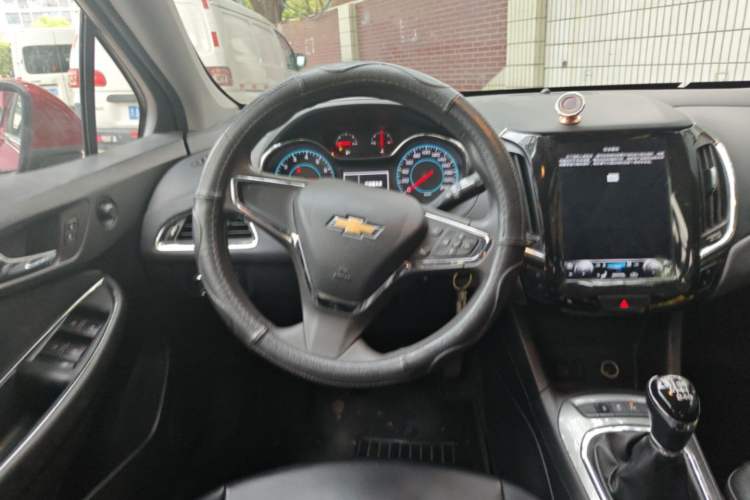 Used Chevrolet Cruze 2017 1.5L Manual Xuanfeng Edition Steering Wheel