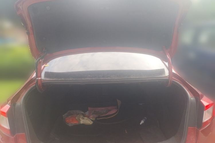 Used Chevrolet Cruze 2017 1.5L Automatic Pioneer Sunroof Edition Trunk