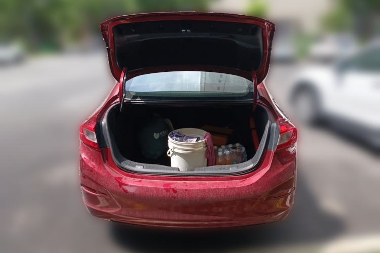 Used Chevrolet Cruze 2017 1.5L Automatic Pioneer Sunroof Edition Trunk