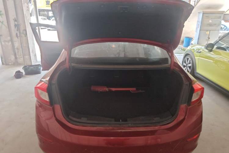 Used Chevrolet Cruze 2017 1.4T Dual-Clutch Pioneer Sunroof Edition Trunk
