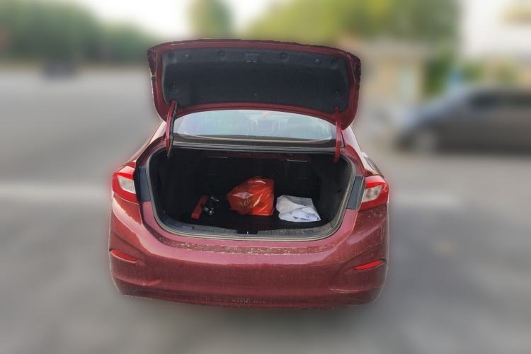 Used Chevrolet Cruze 2017 1.5L Automatic Pioneer Sunroof Edition Trunk