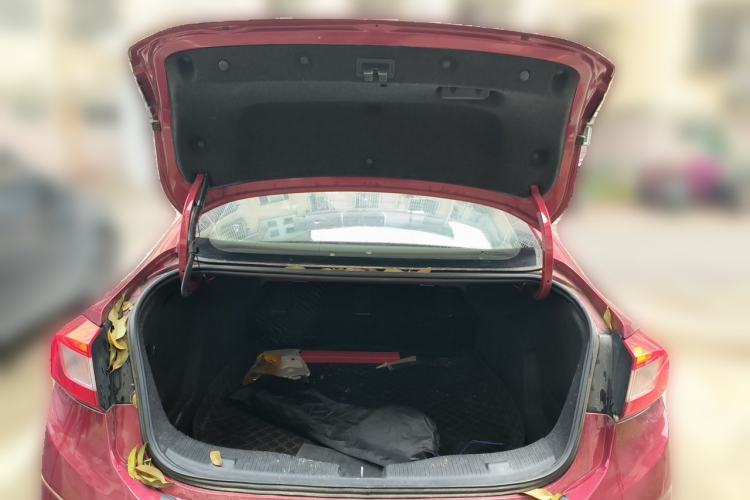 Used Chevrolet Cruze 2017 1.5L Automatic Pioneer Sunroof Edition Trunk