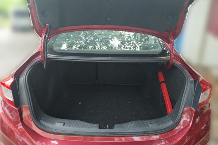 Used Chevrolet Cruze 2017 1.5L Manual Xuanfeng Edition Trunk