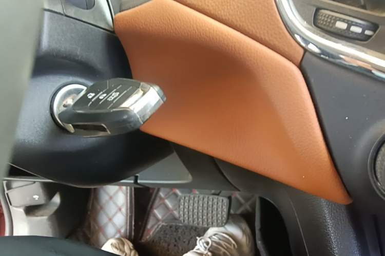 Used Chevrolet Cruze 2017 1.4T Dual-Clutch Xuanfeng Edition Vehicle Key