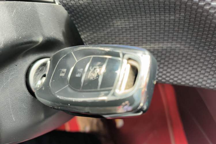 Used Chevrolet Cruze 2017 1.5L Automatic Pioneer Sunroof Edition Vehicle Key