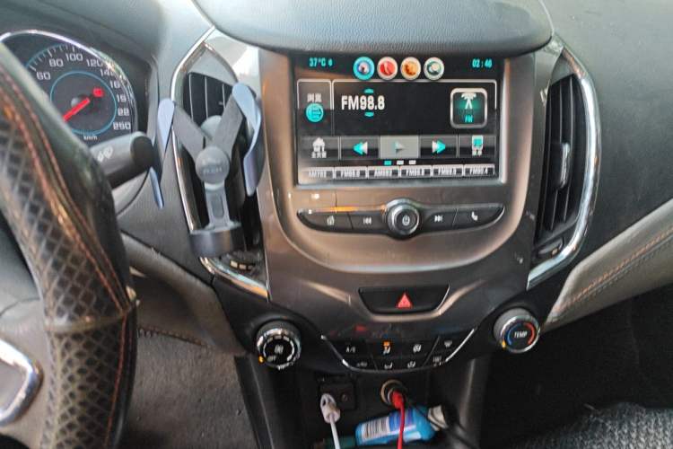 Used Chevrolet Cruze 2017 1.5L Automatic Pioneer Sunroof Edition Audio And AC Panel