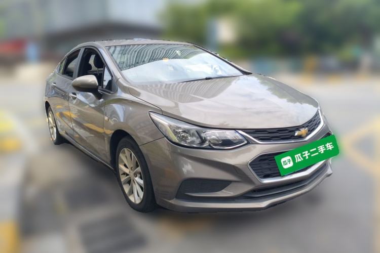 Used Chevrolet Cruze 2017 1.5L Automatic Pioneer Sunroof Edition Front Right 45 Deg