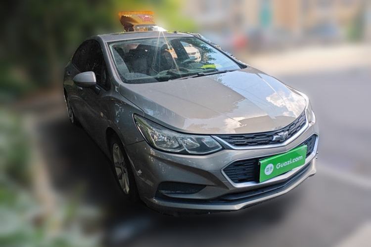 Used Chevrolet Cruze 2017 1.5L Automatic Pioneer Sunroof Edition Front Right 45 Deg