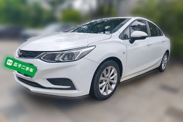 Chevrolet Cruze 2017 1.5L Automatic Pioneer Sunroof Edition usado