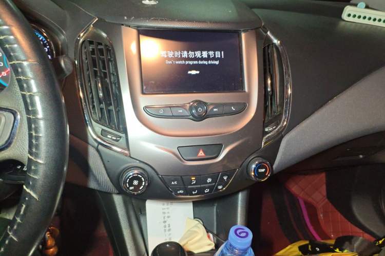 Used Chevrolet Cruze 2017 1.5L Automatic Xuanfeng Edition Audio And AC Panel