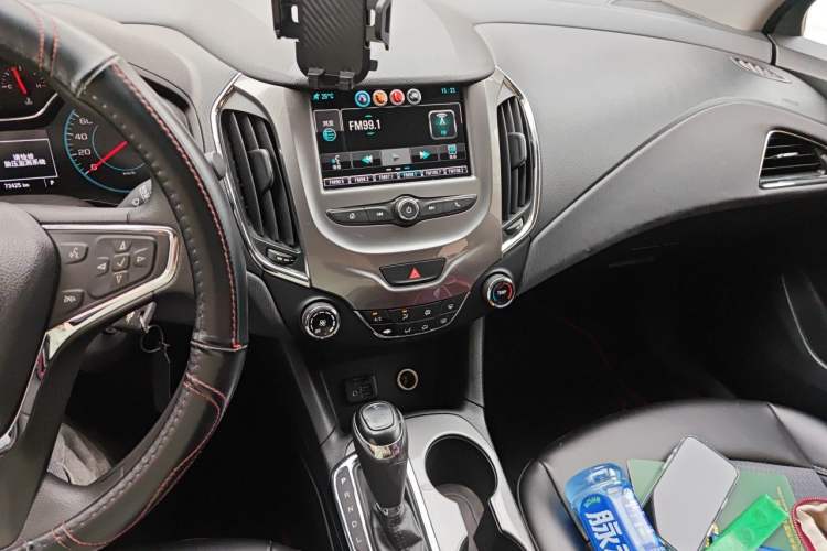 Used Chevrolet Cruze 2017 1.5L Automatic Xuanfeng Edition Audio And AC Panel