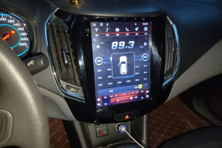 Used Chevrolet Cruze 2017 1.5L Automatic Pioneer Sunroof Edition Audio And AC Panel
