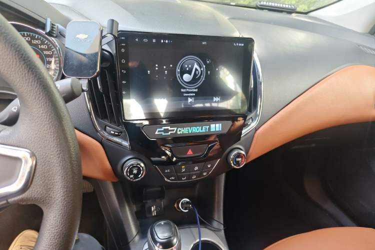Used Chevrolet Cruze 2017 1.5L Automatic Pioneer Sunroof Edition Audio And AC Panel