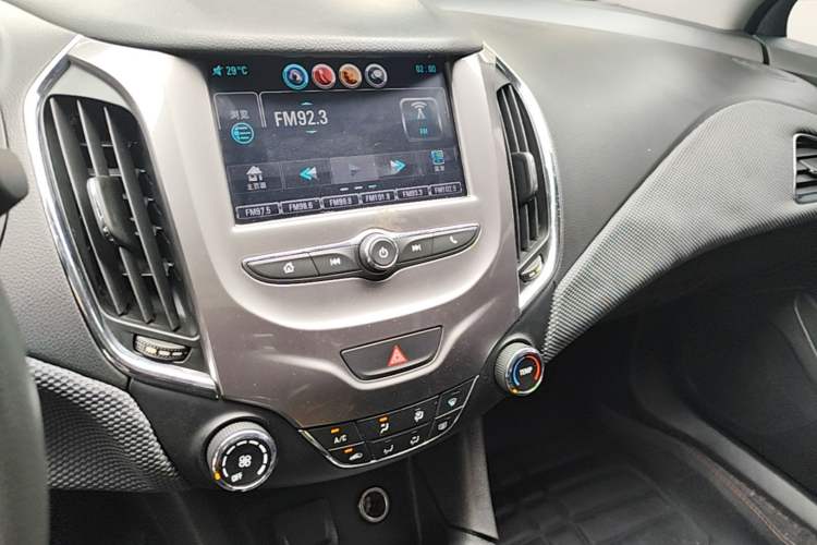 Used Chevrolet Cruze 2017 1.5L Automatic Pioneer Sunroof Edition Audio And AC Panel