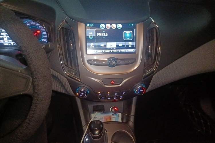 Used Chevrolet Cruze 2017 1.5L Automatic Pioneer Sunroof Edition Audio And AC Panel